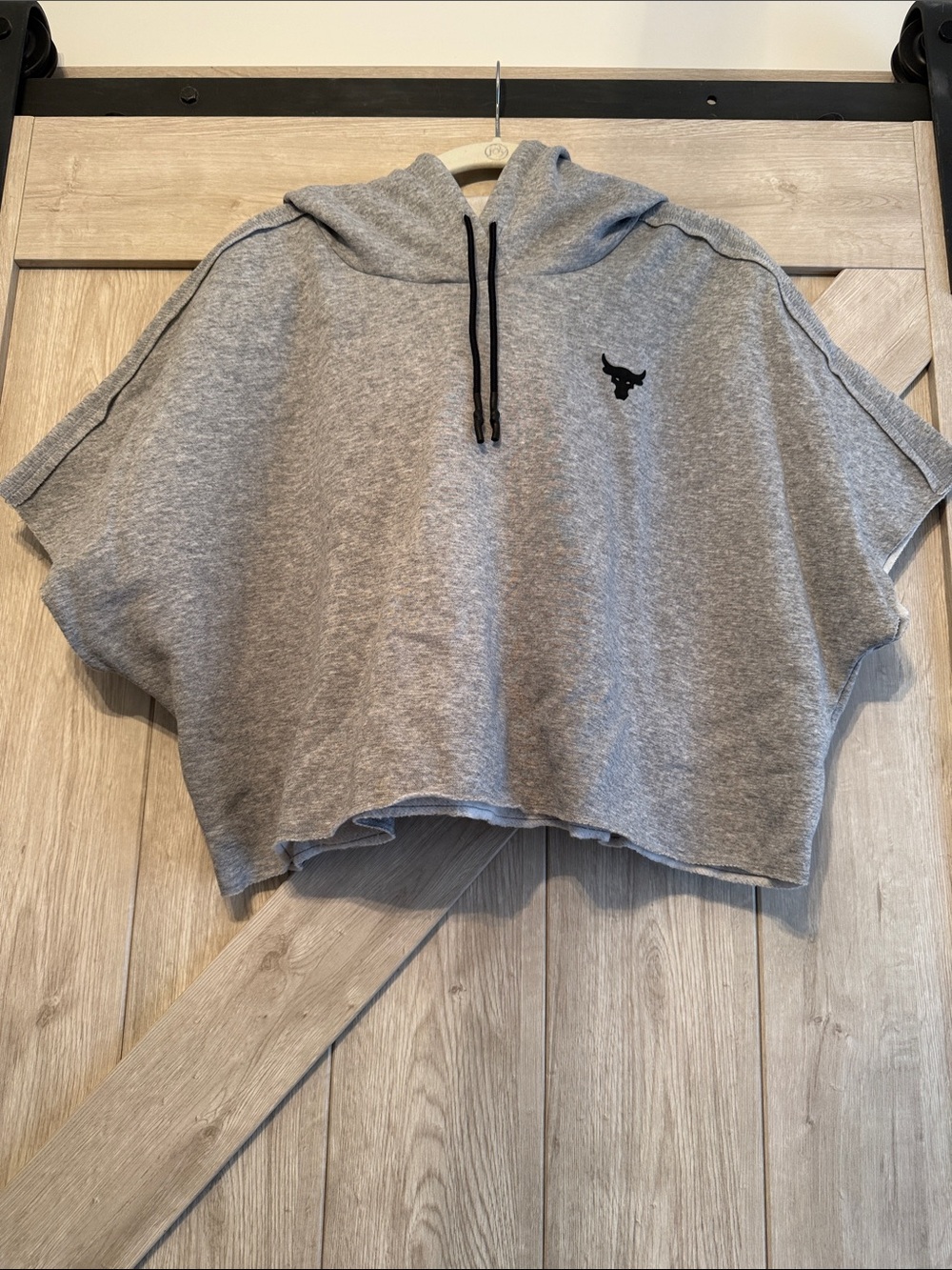 Under Armour Gray Cropped Hooded Sweatshirt with Black Logo